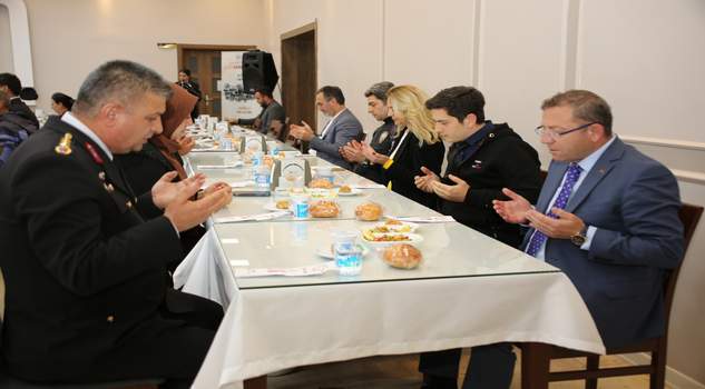 Vali Polat Şehit aileleri ve gazilerle bir araya geldi