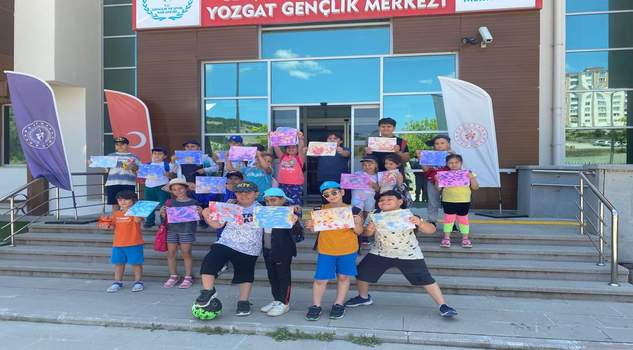 AYÇ TED/AD Koleji öğrencilerinden Gençlik Merkezine ziyaret