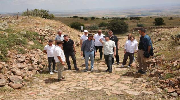 Vali Polat, Kerkenes Harabeleri’ndeki çalışmaları inceledi