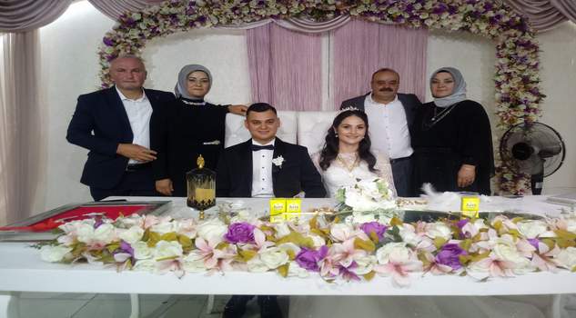 Mermertaş ve Demir ailelerinin mutlu günü