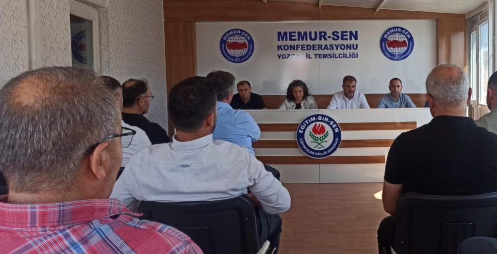 Şerefli, şube yönetimi ve ilçe başkanları ile buluştu