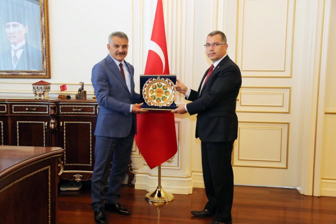 İl Milli Eğitim Müdürü Altınkaynak’tan Vali Özkan’a ziyaret