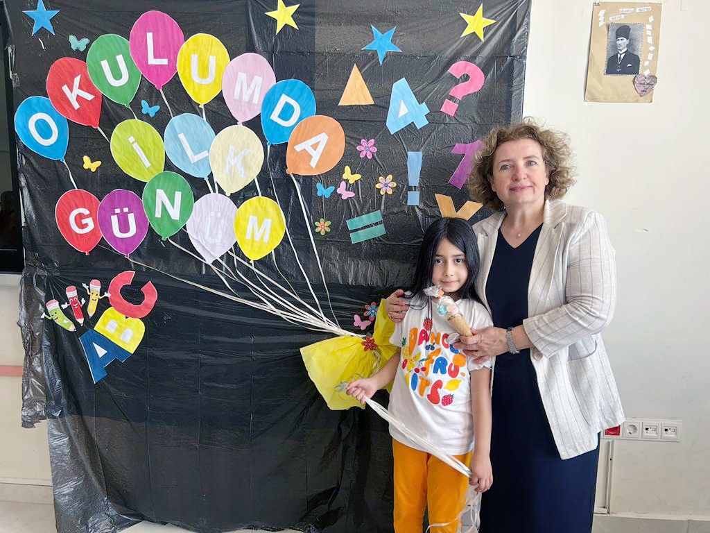 Minik öğrencilerin okul heyecanı başladı