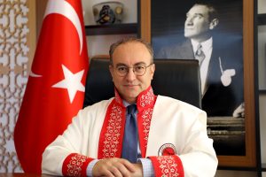 Rektör Yaşar: Yeni eğitim dönemi için başarılar diledi