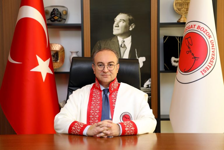 Rektör Yaşar: Uluslar arası hukuku göreve çağırıyoruz
