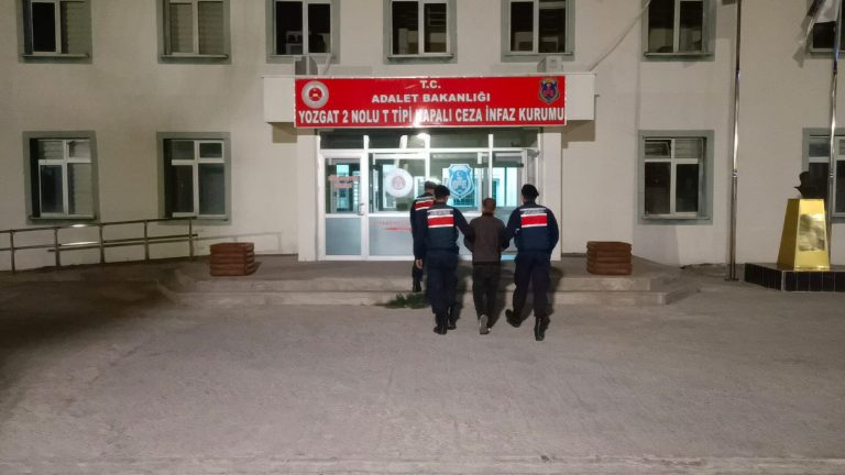 Jandarma, firari çocuk istismarcısını  yakaladı