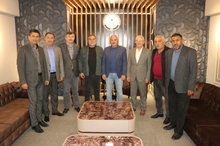 Başkan Coşar: Seçim öncesi çamur at izi kalsın mantığı yürütülüyor
