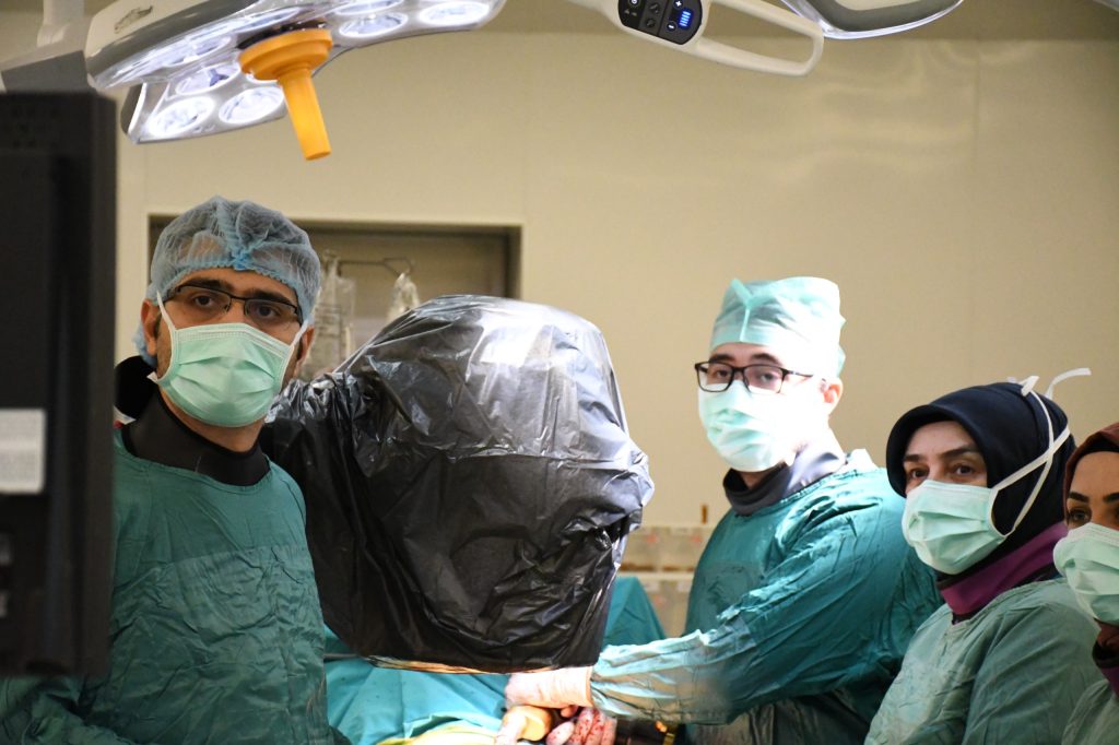 30 yıllık rahatsızlığı başarılı bir ameliyatla son buldu