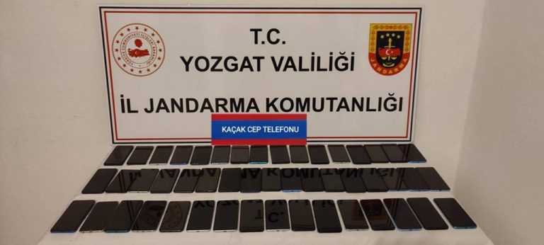 Jandarma’dan kaçak cep telefonu operasyonu