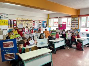 Minik öğrenciler kumbaradaki harçlıklarını Gazze’ye gönderdi