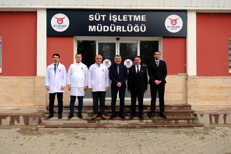 Vali Özkan’dan Et Süt Kurumuna ziyaret
