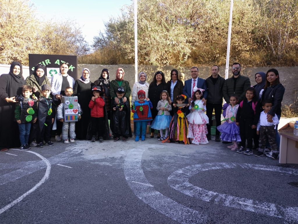 Miniklerin Sıfır Atık Defilesi büyük beğeni topladı