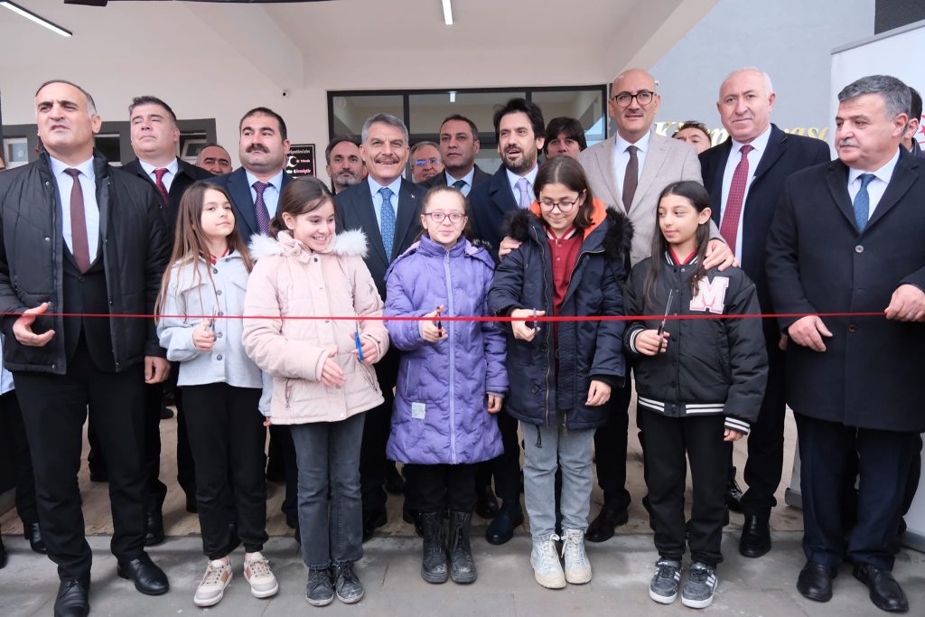 Cumhuriyetimizin 100’üncü yılında “100 Yeni Kütüphane”