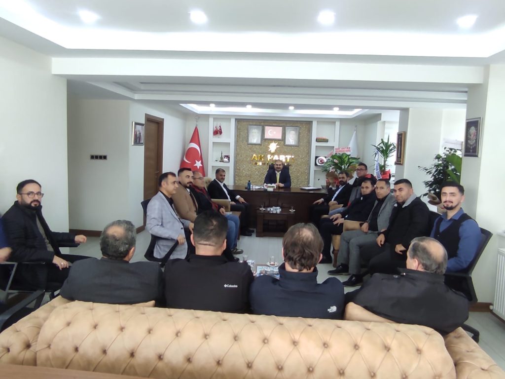 Şerefli ve yönetiminden Başkan Altuntaş’a ziyaret