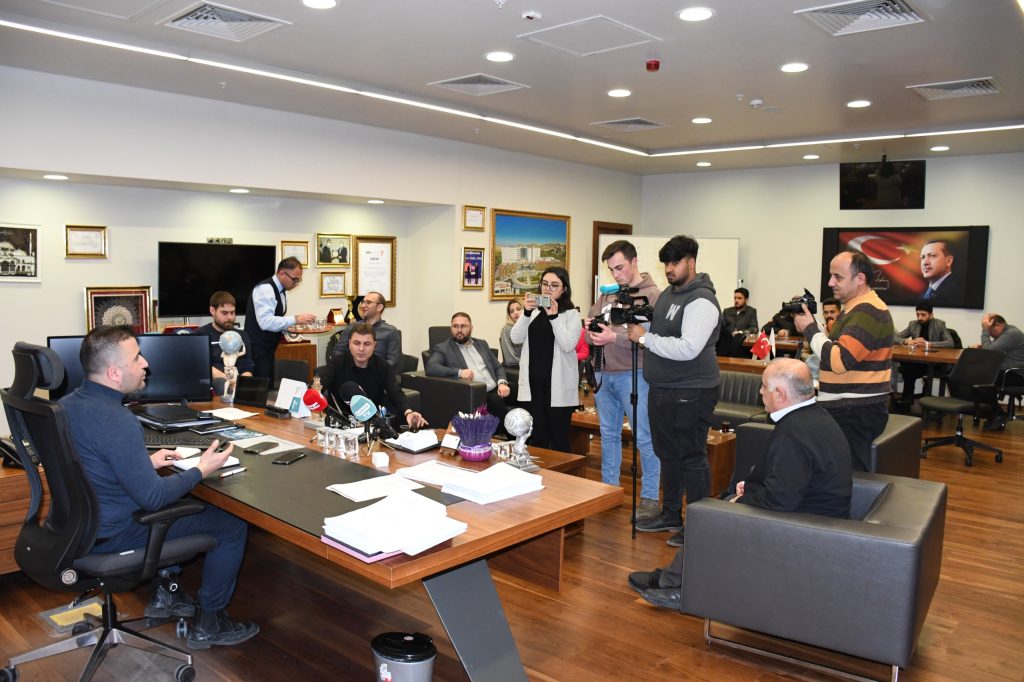 Başhekim Kozan Gazetecilerin gününü kutladı