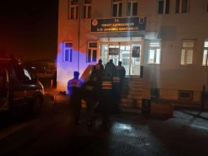 Sınavda kopya çekmeye çalışan şüpheliler yakalandı