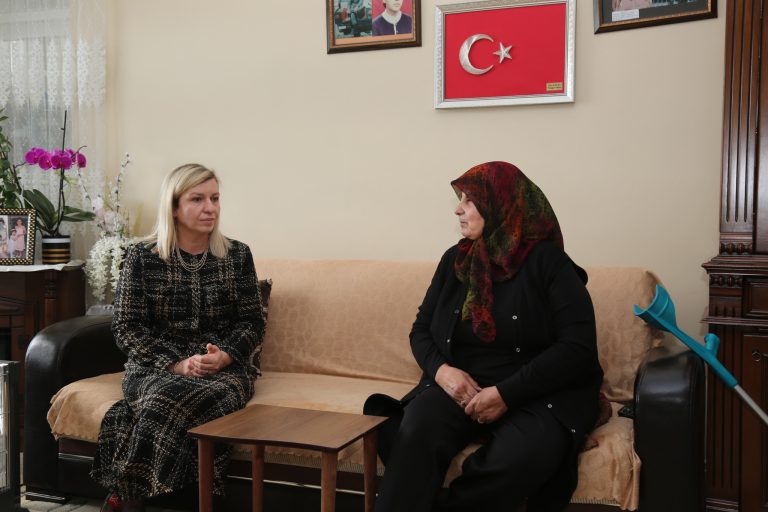 Vali Özkan’ın eşi Arzu Özkan’dan anlamı ziyaret