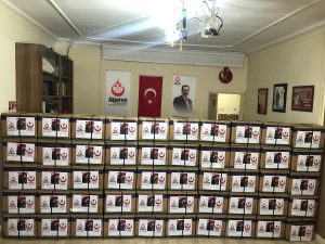 Alperen Ocaklarından dar gelirli ailelere gıda paketi