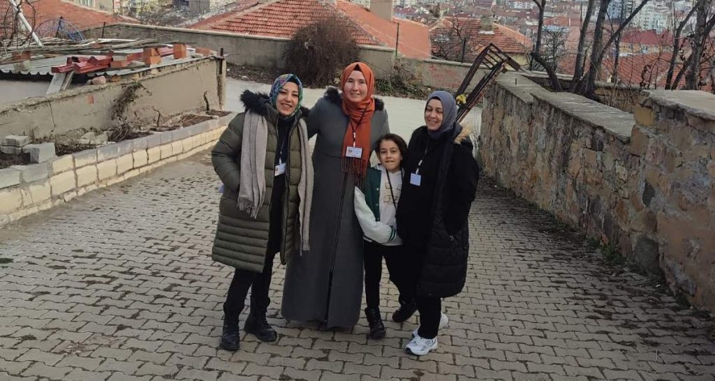 Sorgun Şefkat Eli Derneği’nden ramazan paketi