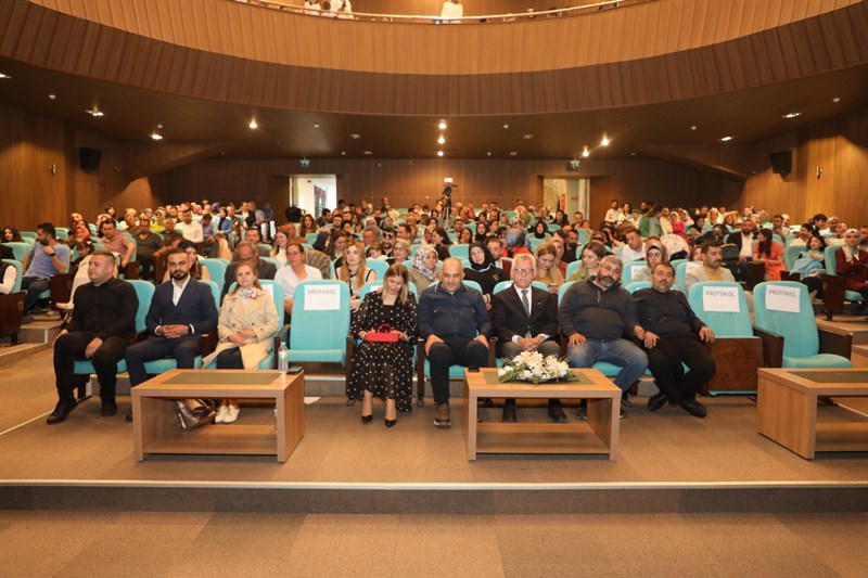 Başkan Arslan, miniklerin yılsonu heyecanına ortak oldu