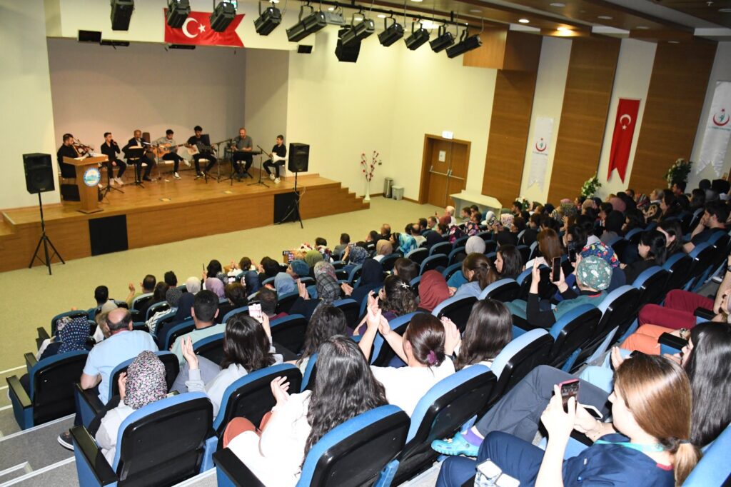 Yozgat Şehir Hastanesi’nden Hemşire ve Ebeler Haftası etkinliği