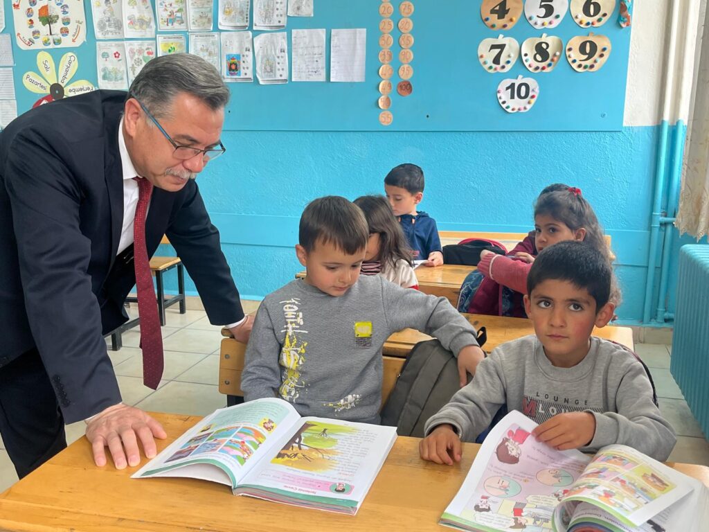 Altınkaynak, okul ziyaretlerini sürdürdü