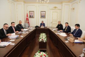 Mevsimlik tarım işçileri için toplantı düzenledi