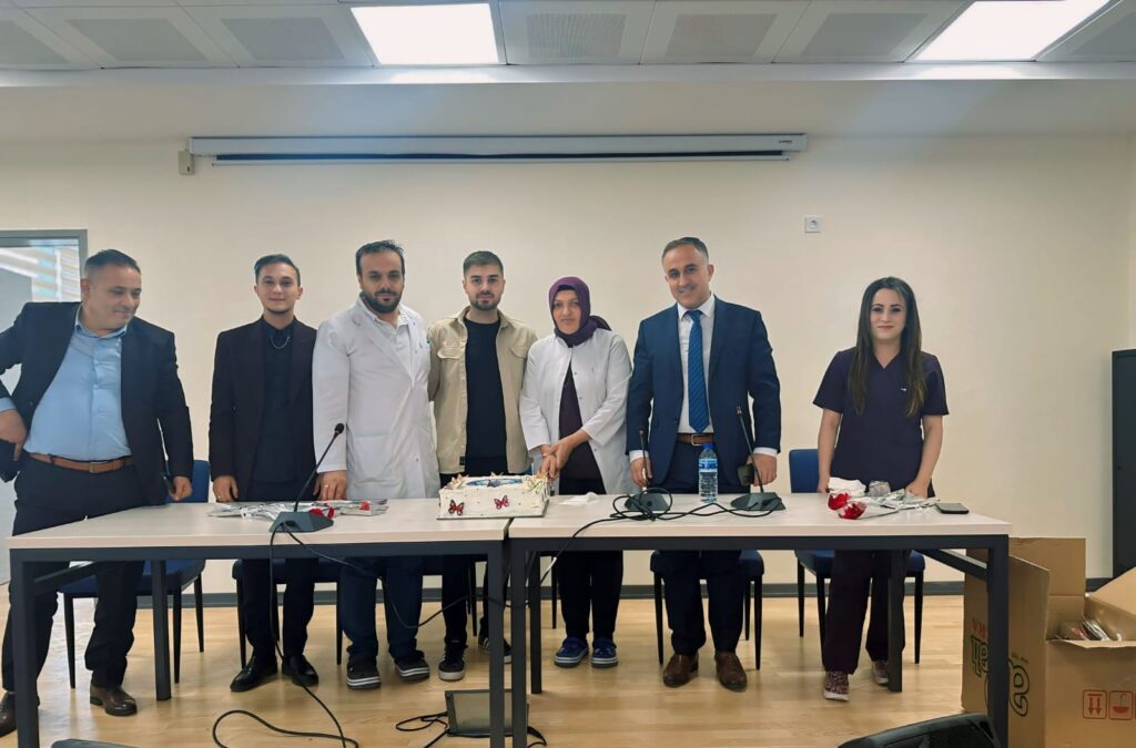 Başhekim Demir, Hemşirelerin Günü’nü kutladı