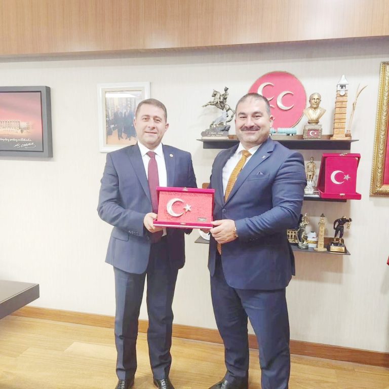 Başkan Altuntaş: Önceliğimiz Devletimiz, Milletimiz, Vatanımız ve Bayrağımızdır