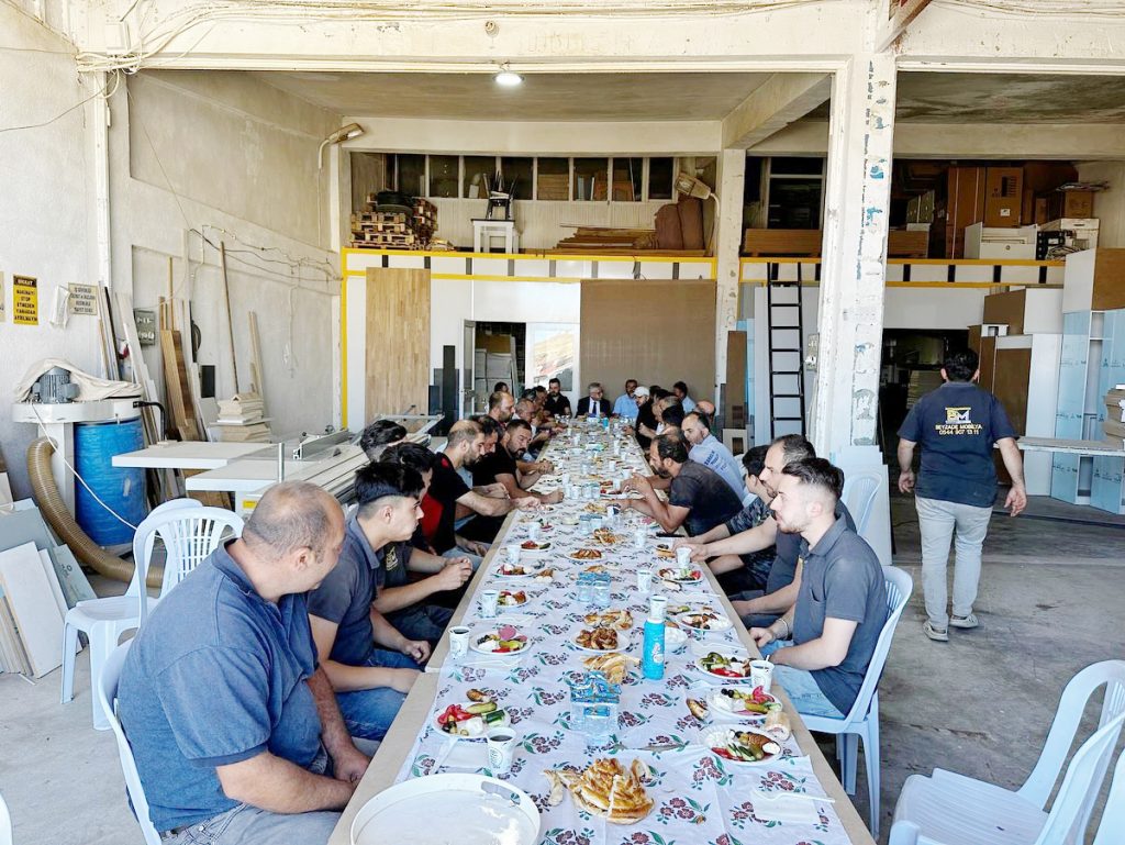 Başkan Arslan, Sanayi esnafı ile bir araya geldi