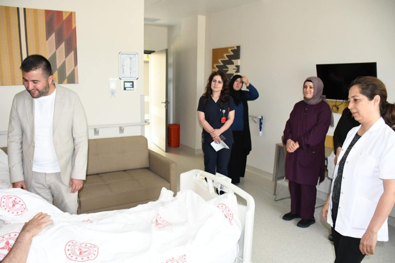 Başhekim Kozan hastaların ve personelin bayramını kutladı