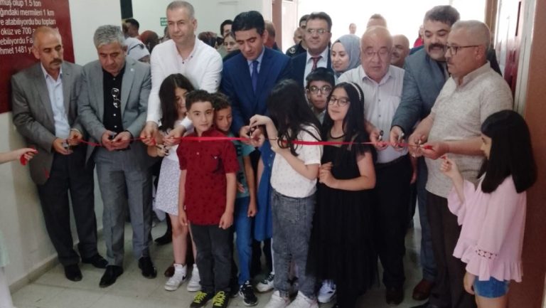 Yerköy Zübeyde Hanım Bilim ve Sanat Merkezi’nde Yılsonu Sergisi