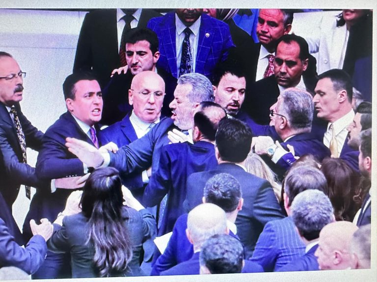 Milletvekili Şahan’dan anlamlı tepki: “Hainlere Geçit Vermeyeceğiz”