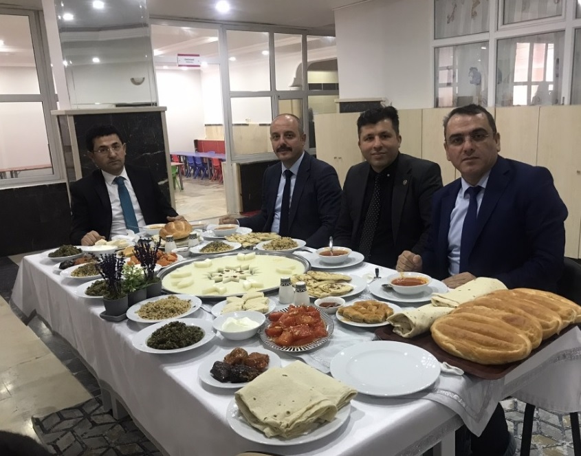 Tasarruf tedbirlerine rağmen lüks harcamalara velilerden tepki