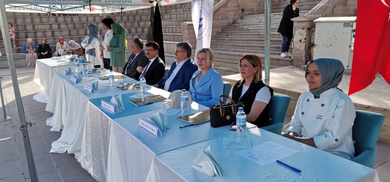 Protokol üyeleri en güzel yemeği seçmekte zorlandı