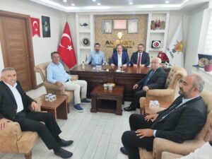 Akgül ve Şahan kuruluş yıldönümünde teşkilatları ile buluştu