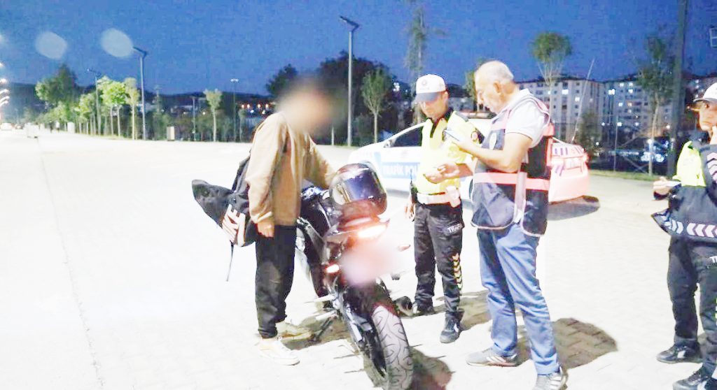 Abartı egzoz ve yüksek sesli araçlara karşı sıkı denetim