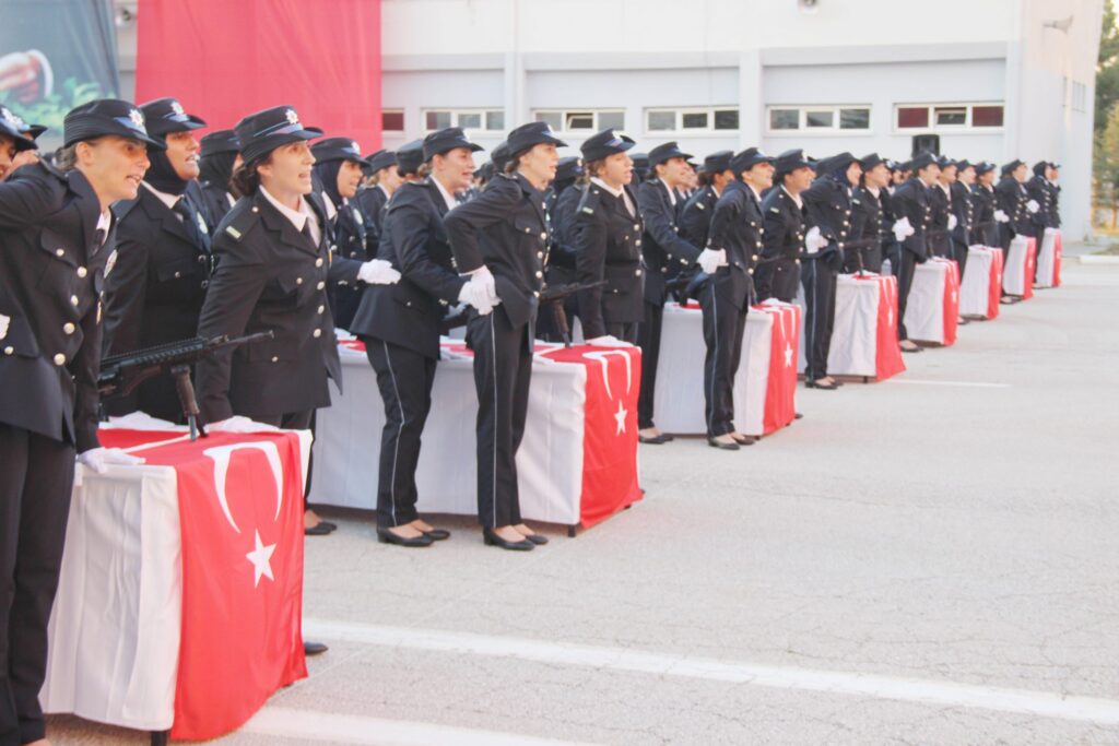 Yozgat POMEM’de 276 kadın polis adayı mezun oldu