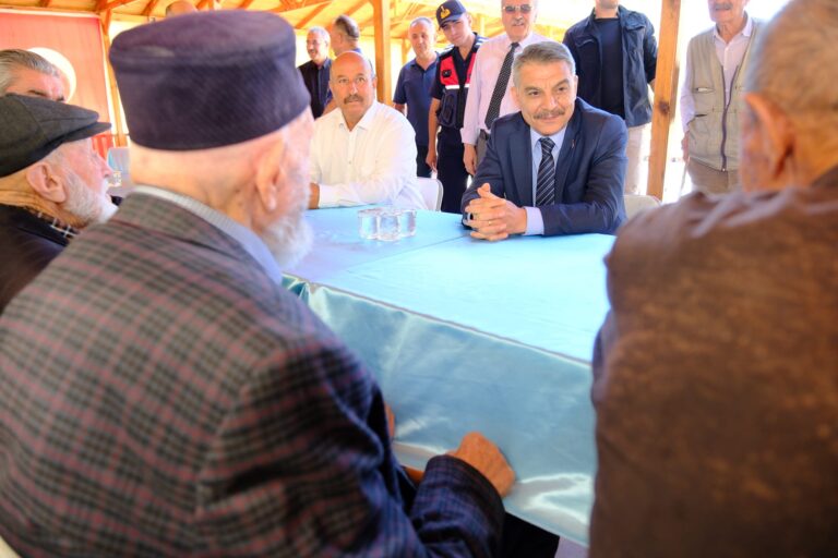 Vali Özkan Bilal Şahin Huzurevi’ni ziyaret etti