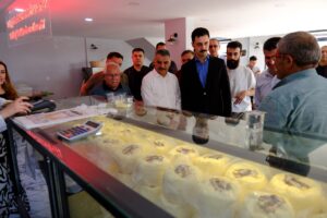 Vali Özkan’dan süt ürünleri tesisine ziyaret