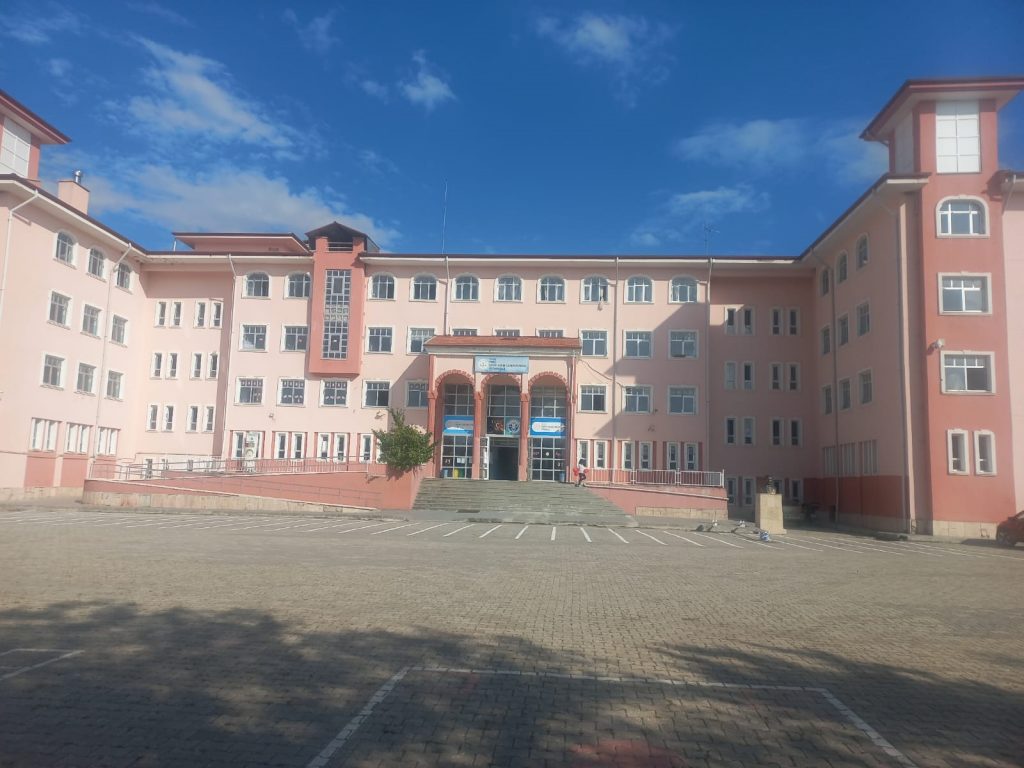 Cezaevindeki hükümlülerden eğitime büyük destek