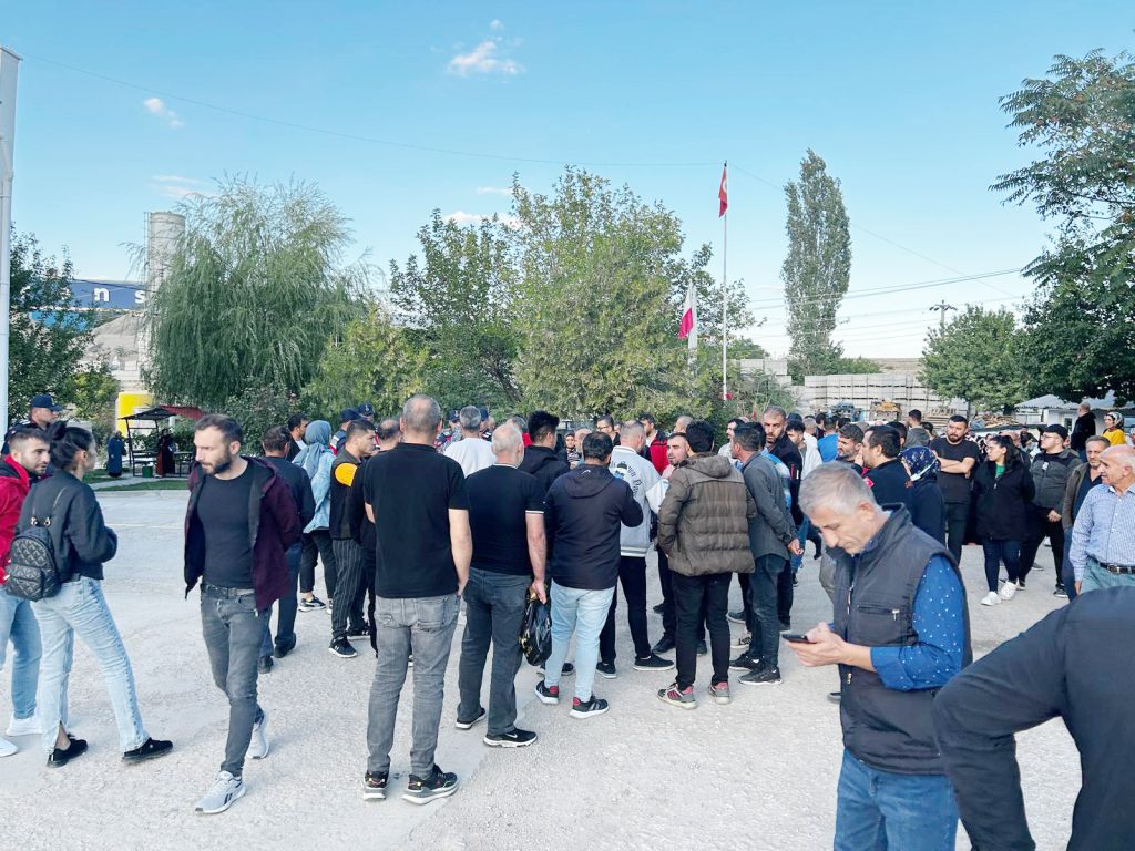 Yozgat’ta 250 işçi fabrikanın kapalı olduğunu öğrendi