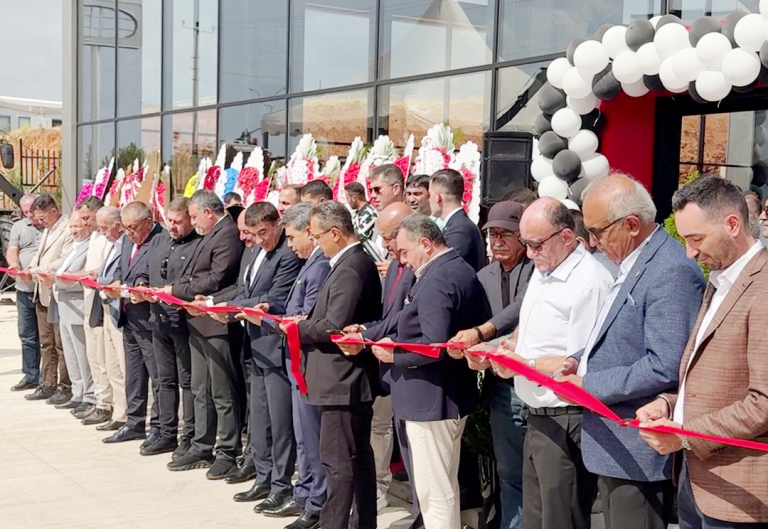 Türkiye’nin en modern Traktör Plazası Kırşehir’de açıldı