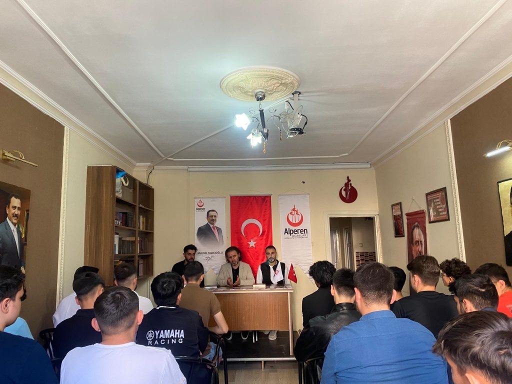 Yozgat Alperen Ocakları’ndan Gençlik Eğitim Semineri