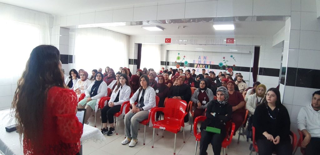 Bilinçli Medya Kullanımı Semineri düzenlendi