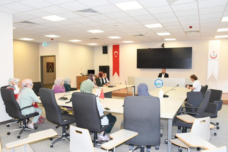 Başhekim Kozan  personelleriyle konseyler düzenledi