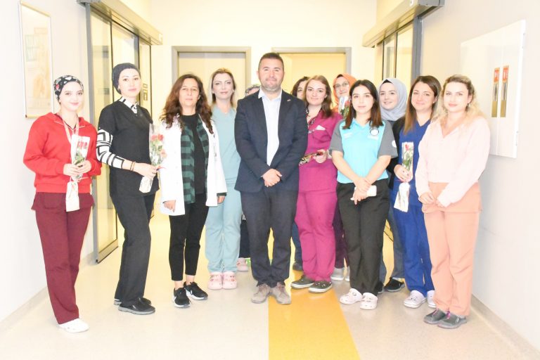 Başhekim Kozan’dan anestezi ekibine ziyaret