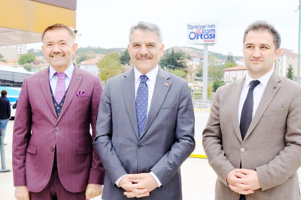 “Türkiye’nin Tam Ortası Yozgat” yazılı totem yerleştirildi
