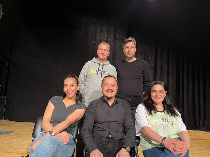 Tiyatro Sürmeli, “Yanlışlıklar Komedisi” ile sezonu açıyor