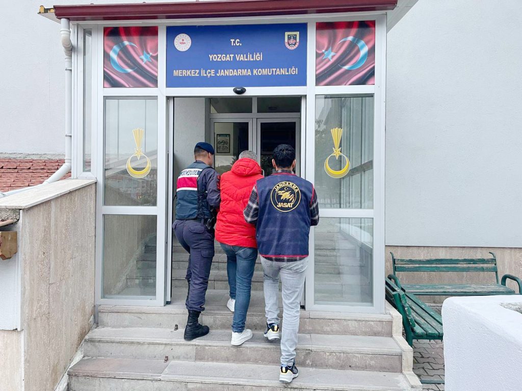 Uyuşturucu suçundan aranan şahıs yakalandı